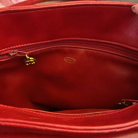 Chanel Quilted Vintage Flap Bag - Picture 13 of 14